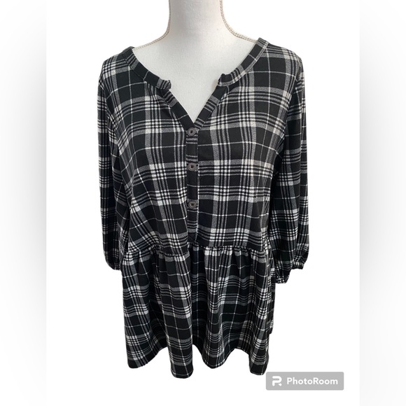 Lane Bryant Tops - Lane Bryant plaid babydoll top, size 18-20, swing collection, black&white(NWT)